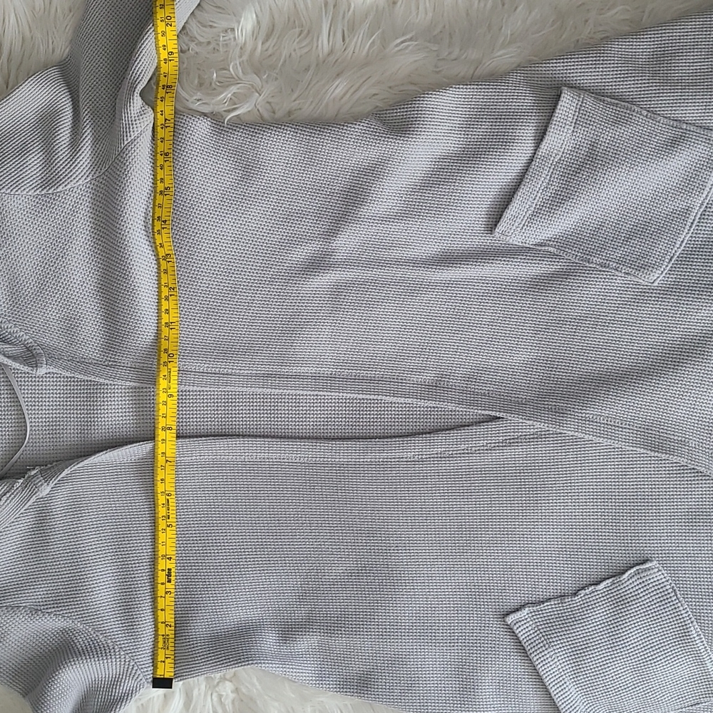 Style & Co Petite Cardigan Sweater.  Size PS.  Light Gray - Picture 8 of 9